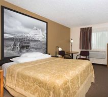 Super 8 Ogallala Room