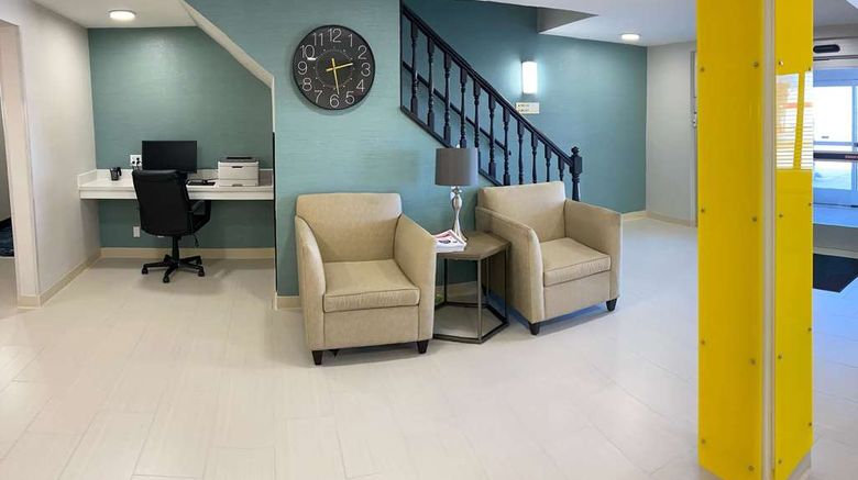 <b>Super 8 York Lobby</b>. Images powered by <a href="https://iceportal.shijigroup.com/" title="IcePortal" target="_blank">IcePortal</a>.