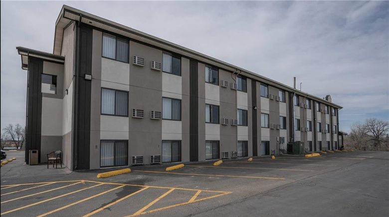 Super 8 Miles City Exterior. Images powered by <a href="https://iceportal.shijigroup.com" target="_blank" rel="noopener">Ice Portal</a>.