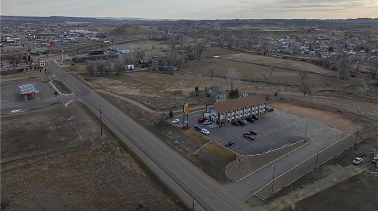 Super 8 Miles City Exterior