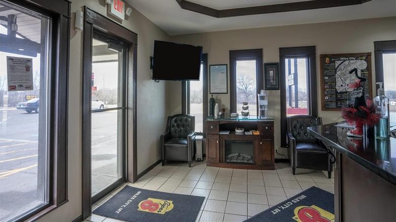 <b>Super 8 Miles City Lobby</b>. Images powered by <a href="https://iceportal.shijigroup.com/" title="IcePortal" target="_blank">IcePortal</a>.