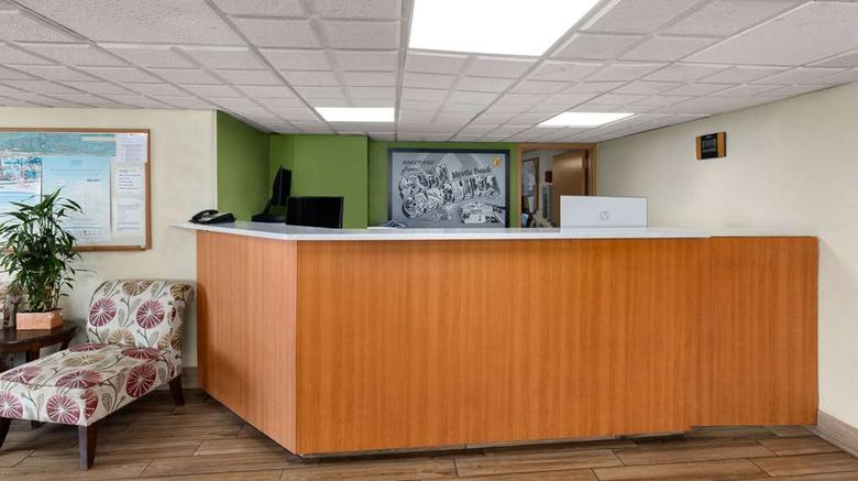 <b>Super 8 Myrtle Beach/Market Common Area Lobby</b>. Images powered by <a href="https://iceportal.shijigroup.com/" title="IcePortal" target="_blank">IcePortal</a>.