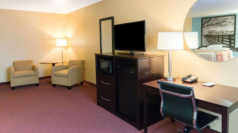 <b>Super 8 Richmond Suite</b>. Images powered by <a href="https://iceportal.shijigroup.com/" title="IcePortal" target="_blank">IcePortal</a>.