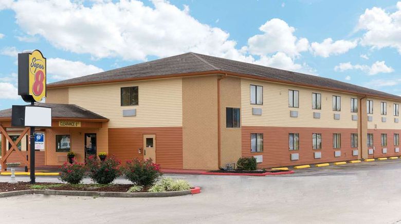 <b>Super 8 Richmond Exterior</b>. Images powered by <a href="https://iceportal.shijigroup.com/" title="IcePortal" target="_blank">IcePortal</a>.