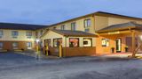 Super 8 Richmond Exterior