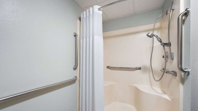 <b>Super 8 Columbus Room</b>. Images powered by <a href="https://iceportal.shijigroup.com/" title="IcePortal" target="_blank">IcePortal</a>.