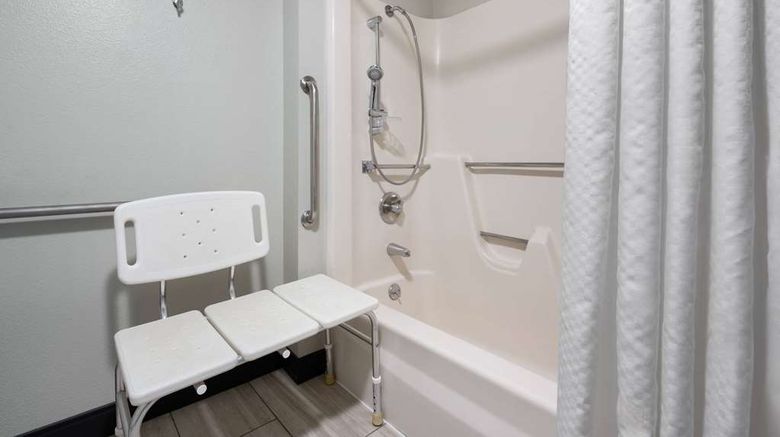 <b>Super 8 Columbus Room</b>. Images powered by <a href="https://iceportal.shijigroup.com/" title="IcePortal" target="_blank">IcePortal</a>.