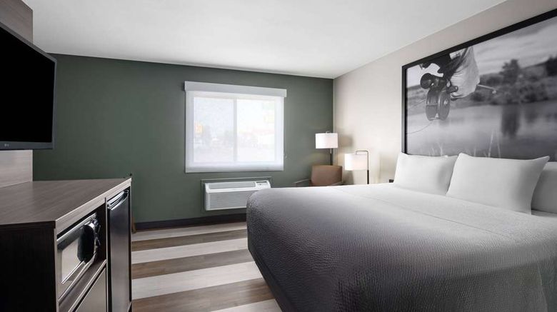 <b>Super 8 Columbus Suite</b>. Images powered by <a href="https://iceportal.shijigroup.com/" title="IcePortal" target="_blank">IcePortal</a>.