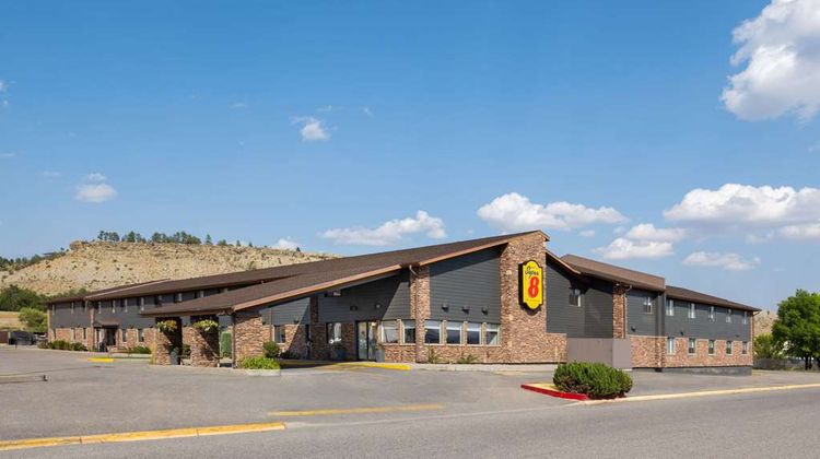 Super 8 Columbus Exterior