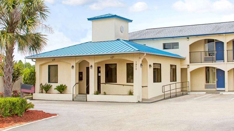 <b>Super 8 Walterboro Exterior</b>. Images powered by <a href="https://iceportal.shijigroup.com/" title="IcePortal" target="_blank">IcePortal</a>.