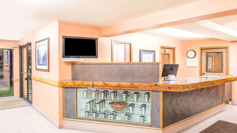 <b>Super 8 St. Regis Lobby</b>. Images powered by <a href="https://iceportal.shijigroup.com/" title="IcePortal" target="_blank">IcePortal</a>.