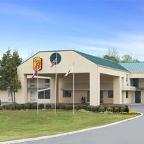 Super 8 Meridian