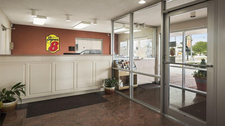 <b>Super 8 Meridian Lobby</b>. Images powered by <a href="https://iceportal.shijigroup.com/" title="IcePortal" target="_blank">IcePortal</a>.