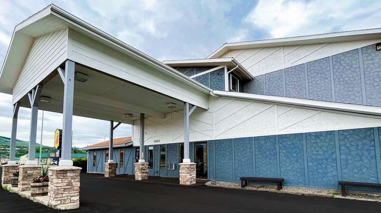 <b>Super 8 Missoula/Brooks Street Exterior</b>. Images powered by <a href="https://iceportal.shijigroup.com/" title="IcePortal" target="_blank">IcePortal</a>.