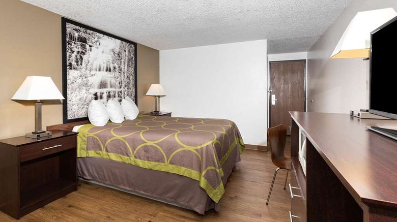<b>Super 8 Missoula/Brooks Street Room</b>. Images powered by <a href="https://iceportal.shijigroup.com/" title="IcePortal" target="_blank">IcePortal</a>.