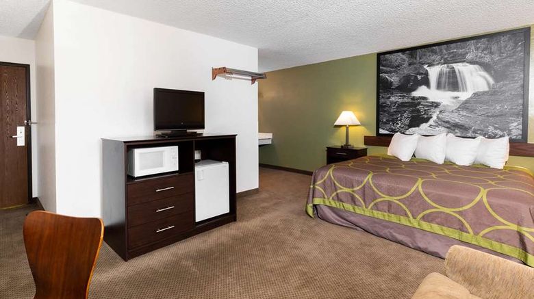 <b>Super 8 Missoula/Brooks Street Room</b>. Images powered by <a href="https://iceportal.shijigroup.com/" title="IcePortal" target="_blank">IcePortal</a>.
