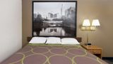 <b>Super 8 Columbus Room</b>. Images powered by <a href="https://iceportal.shijigroup.com/" title="IcePortal" target="_blank">IcePortal</a>.