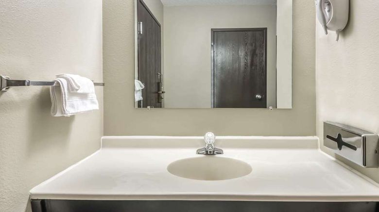<b>Super 8 Kimball Room</b>. Images powered by <a href="https://iceportal.shijigroup.com/" title="IcePortal" target="_blank">IcePortal</a>.