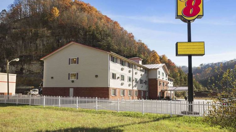Super 8 Prestonsburg Exterior