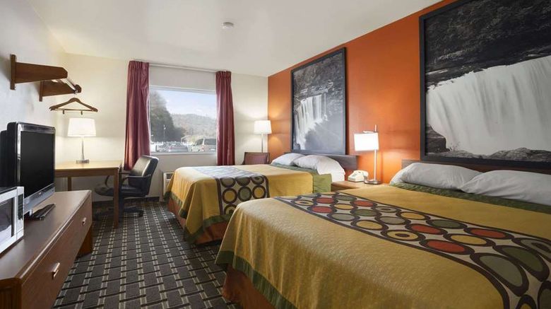 <b>Super 8 Prestonsburg Room</b>. Images powered by <a href="https://iceportal.shijigroup.com/" title="IcePortal" target="_blank">IcePortal</a>.