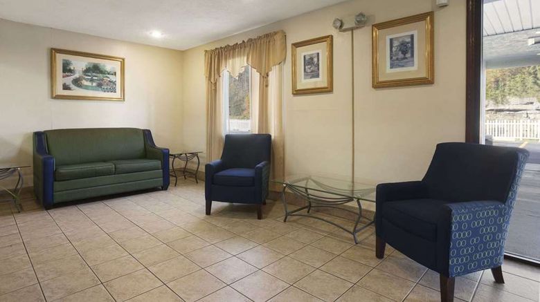<b>Super 8 Prestonsburg Lobby</b>. Images powered by <a href="https://iceportal.shijigroup.com/" title="IcePortal" target="_blank">IcePortal</a>.