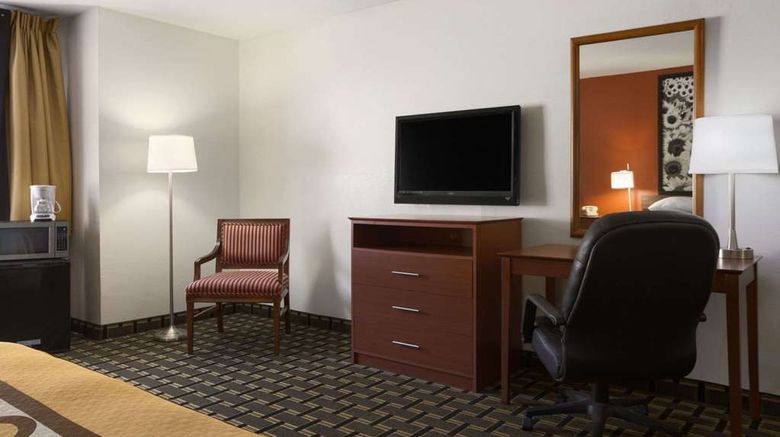 <b>Super 8 Prestonsburg Room</b>. Images powered by <a href="https://iceportal.shijigroup.com/" title="IcePortal" target="_blank">IcePortal</a>.