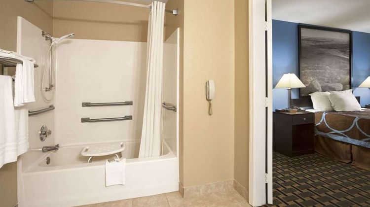 Super 8 Henryetta Room