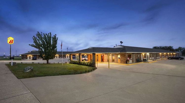 Super 8 Henryetta Exterior