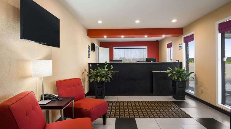 <b>Super 8 Henryetta Lobby</b>. Images powered by <a href="https://iceportal.shijigroup.com/" title="IcePortal" target="_blank">IcePortal</a>.