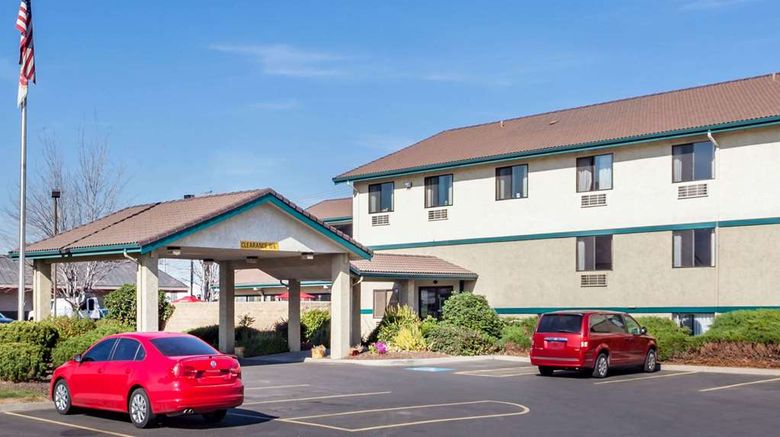 Super 8 Union Gap/Yakima Area Exterior. Images powered by <a href="https://iceportal.shijigroup.com" target="_blank" rel="noopener">Ice Portal</a>.