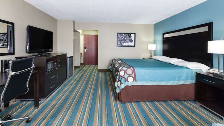 <b>Super 8  Sulphur Suite</b>. Images powered by <a href="https://iceportal.shijigroup.com/" title="IcePortal" target="_blank">IcePortal</a>.