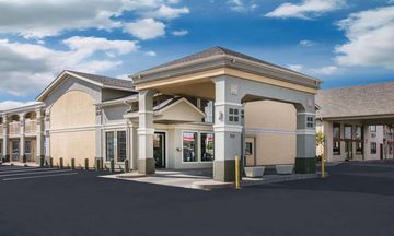 Super 8 Oklahoma Airport