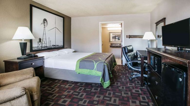 <b>Super 8 Oklahoma Airport Room</b>. Images powered by <a href="https://iceportal.shijigroup.com/" title="IcePortal" target="_blank">IcePortal</a>.