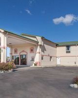 Super 8 Sallisaw