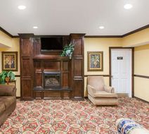 Super 8 Sallisaw Lobby