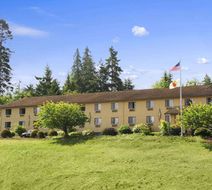 Super 8 Port Angeles Exterior