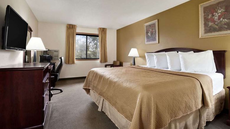 <b>Travelodge La Porte/Michigan City Area Room</b>. Images powered by <a href="https://iceportal.shijigroup.com/" title="IcePortal" target="_blank">IcePortal</a>.