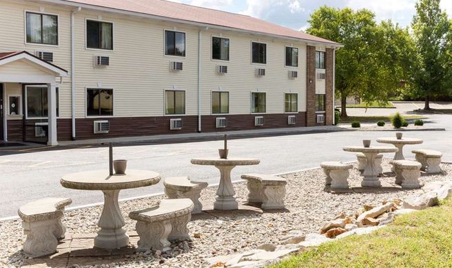 Super 8 Radcliff Ft. Knox Area Exterior