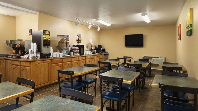 Super 8 Kennewick Restaurant