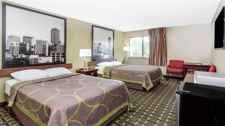 Super 8 Logansport Room