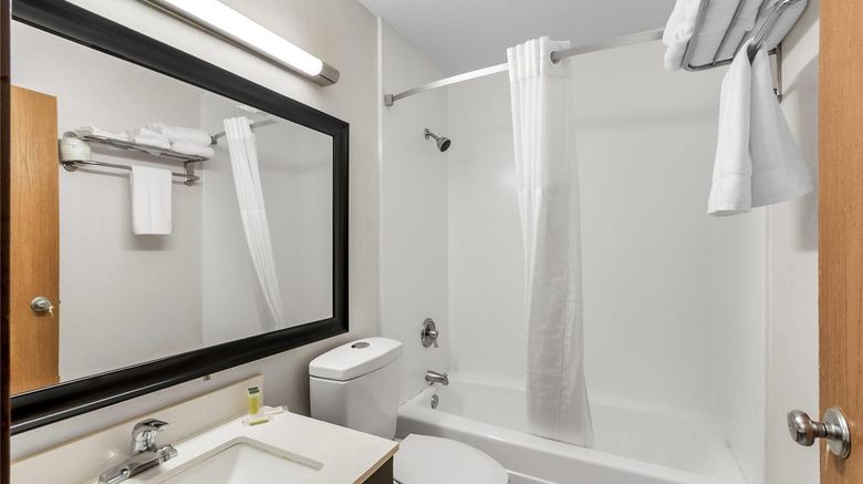 <b>Super 8 Dumfries/Quantico Suite</b>. Images powered by <a href="https://iceportal.shijigroup.com/" title="IcePortal" target="_blank">IcePortal</a>.