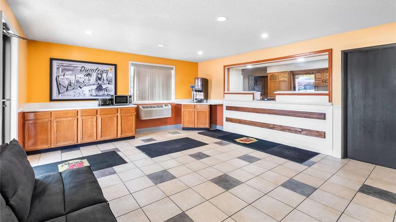 <b>Super 8 Dumfries/Quantico Lobby</b>. Images powered by <a href="https://iceportal.shijigroup.com/" title="IcePortal" target="_blank">IcePortal</a>.