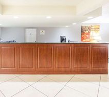 Super 8 Monroe West Lobby