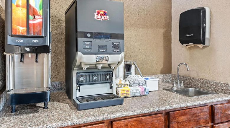 <b>Super 8 Terre Haute Restaurant</b>. Images powered by <a href="https://iceportal.shijigroup.com/" title="IcePortal" target="_blank">IcePortal</a>.