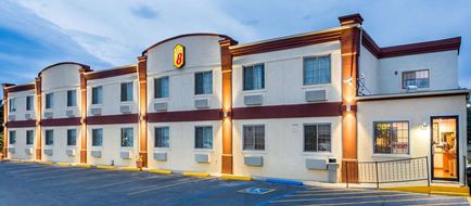 Super 8 Douglas Exterior
