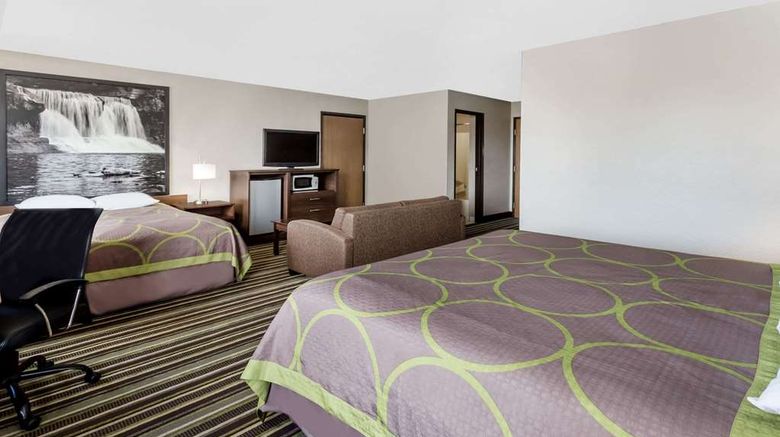<b>Super 8 Plymouth Room</b>. Images powered by <a href="https://iceportal.shijigroup.com/" title="IcePortal" target="_blank">IcePortal</a>.