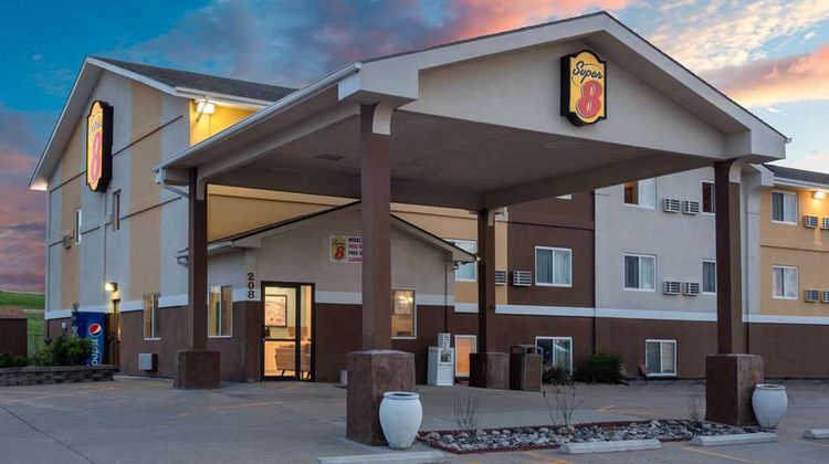 Super 8 Gillette Exterior