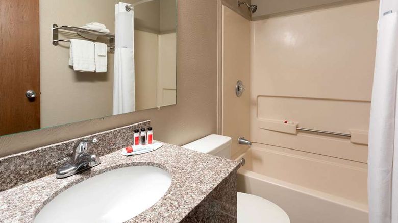 <b>Super 8 Gillette Room</b>. Images powered by <a href="https://iceportal.shijigroup.com/" title="IcePortal" target="_blank">IcePortal</a>.