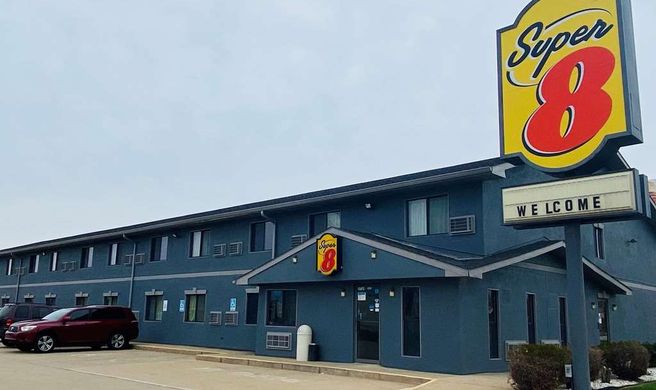 Super 8 Michigan City Exterior