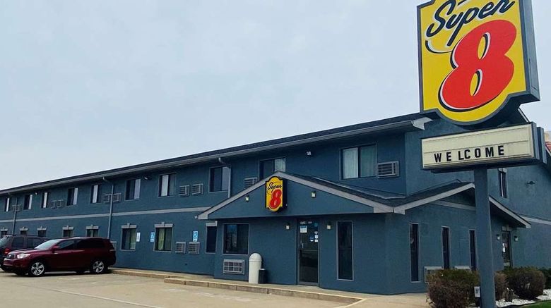 Super 8 Michigan City Exterior. Images powered by <a href="https://iceportal.shijigroup.com" target="_blank" rel="noopener">Ice Portal</a>.
